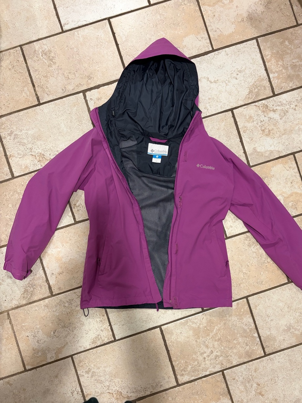 Columbia Women's Magenta Hooded Ski Jacket
